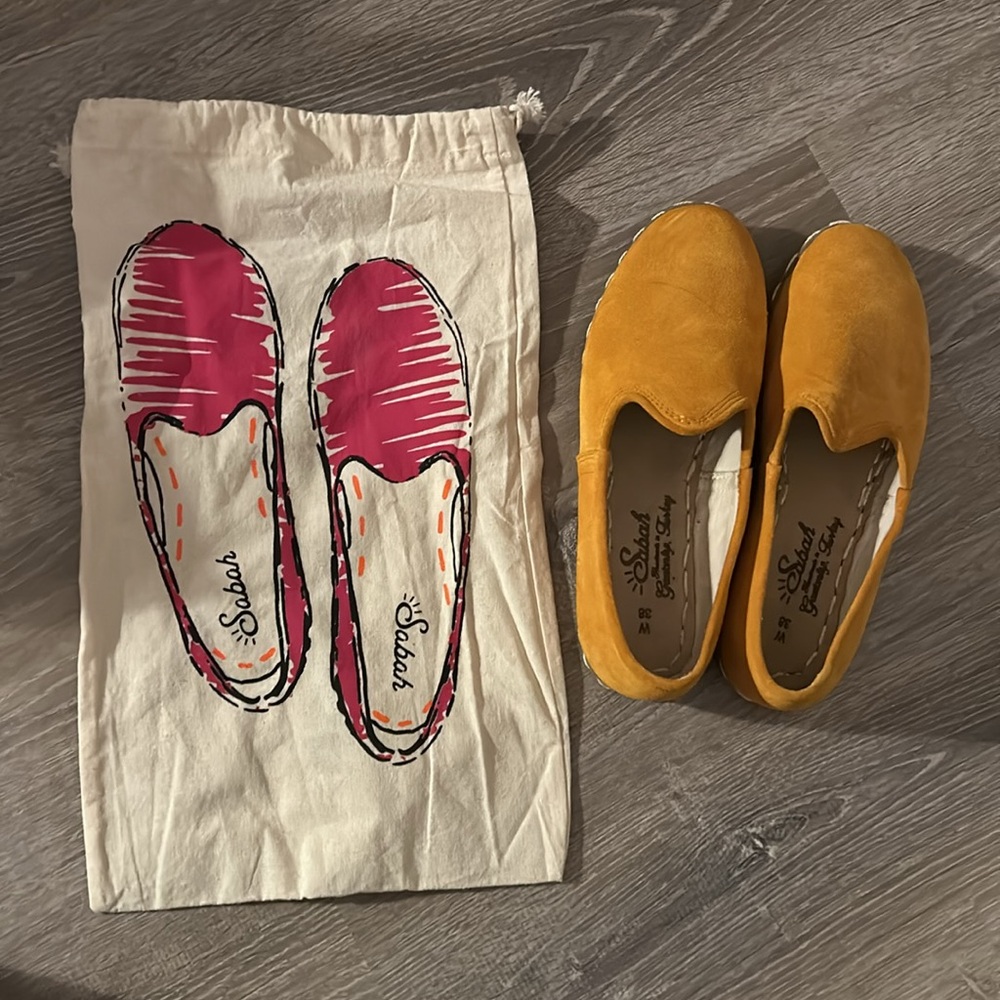 NWOT Sabah Teton Suede Loafers Yellow Gold